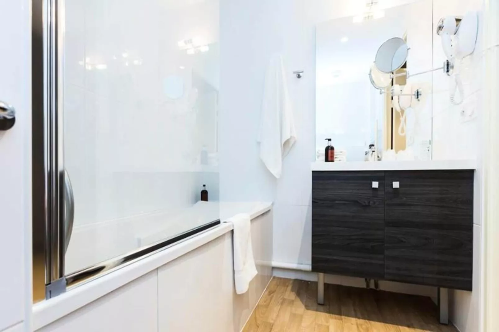 Appart'hôtel Odalys Montmartre-Bathroom