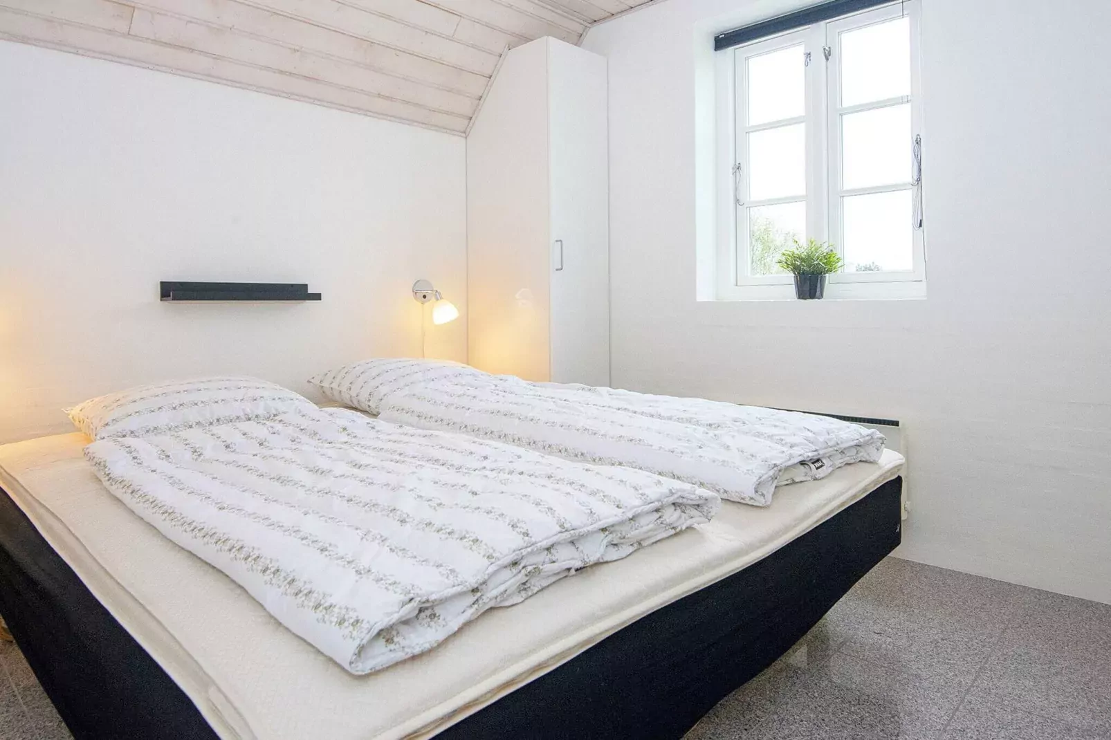 10 person holiday home in Ulfborg-Indoor