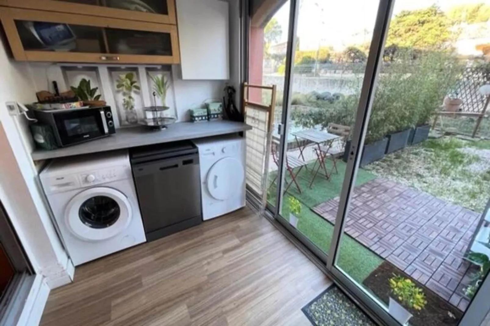 Résidence Frégate-Exterior in summer