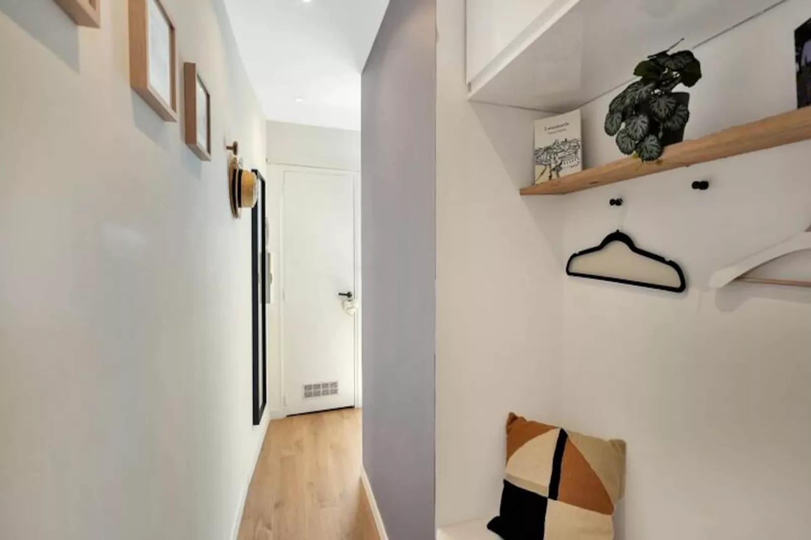 Appartement L&rsquo;hirondelle | Les Nids De La Diane-Image-tags.