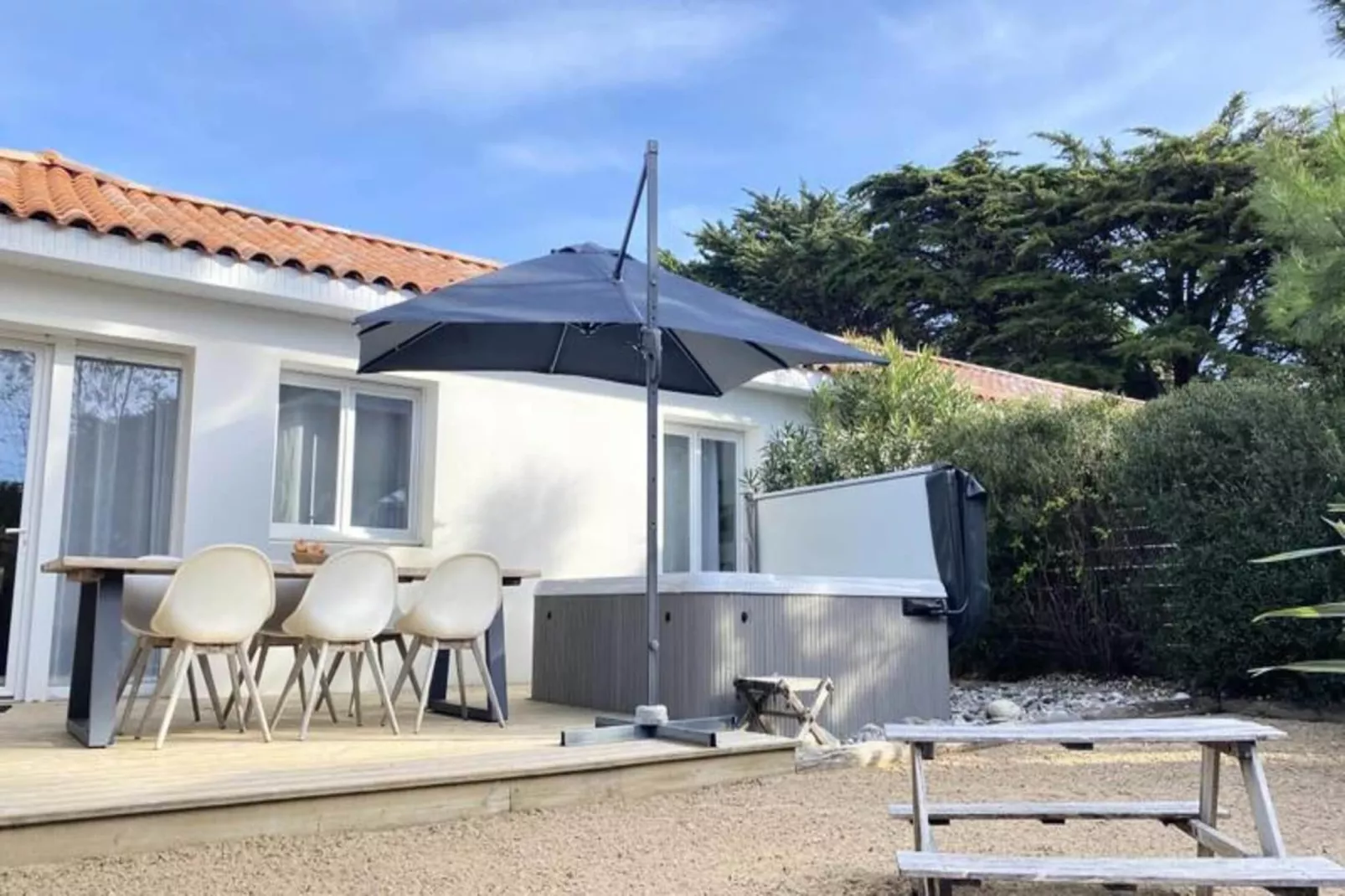 Villa Californie - Domaine Le Sherwood-Exterior in summer