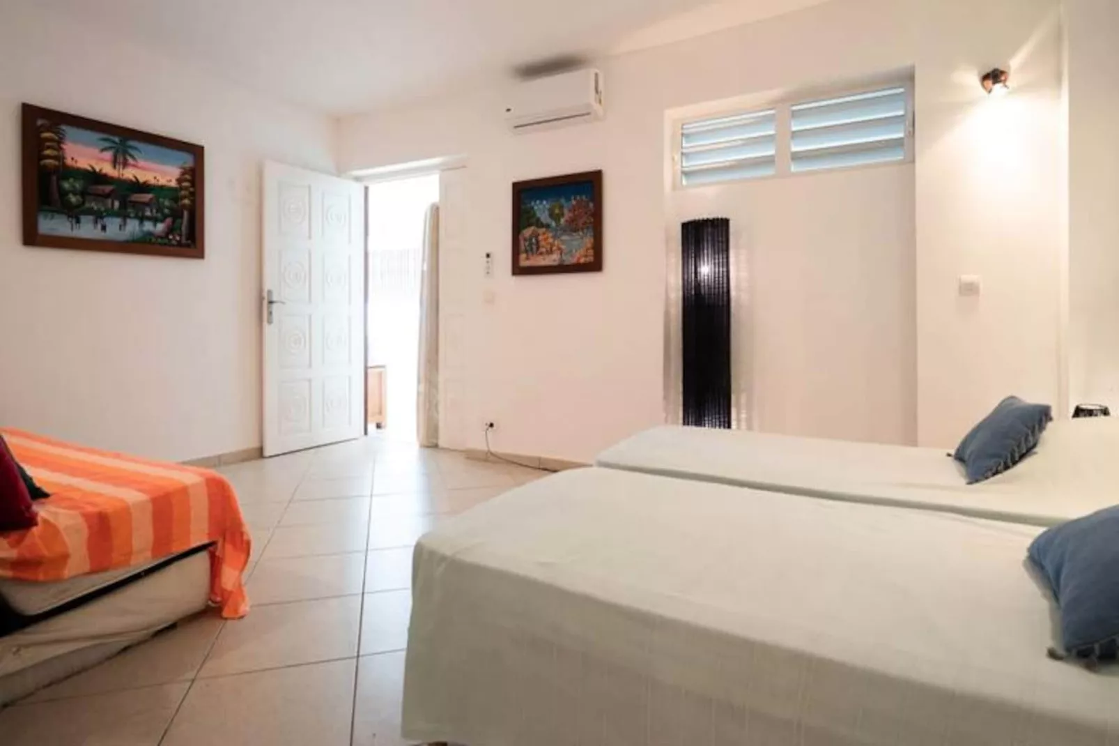 Villa Nora-Image-tags.