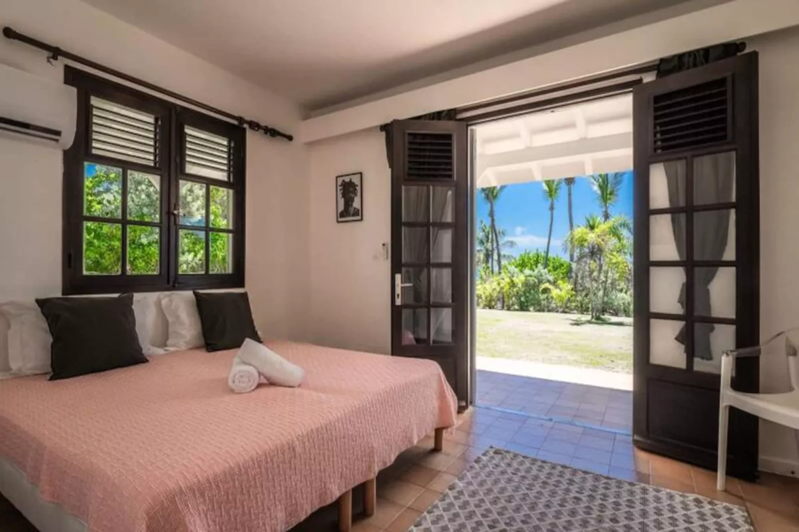 Villa Blue Horizon-Image-tags.