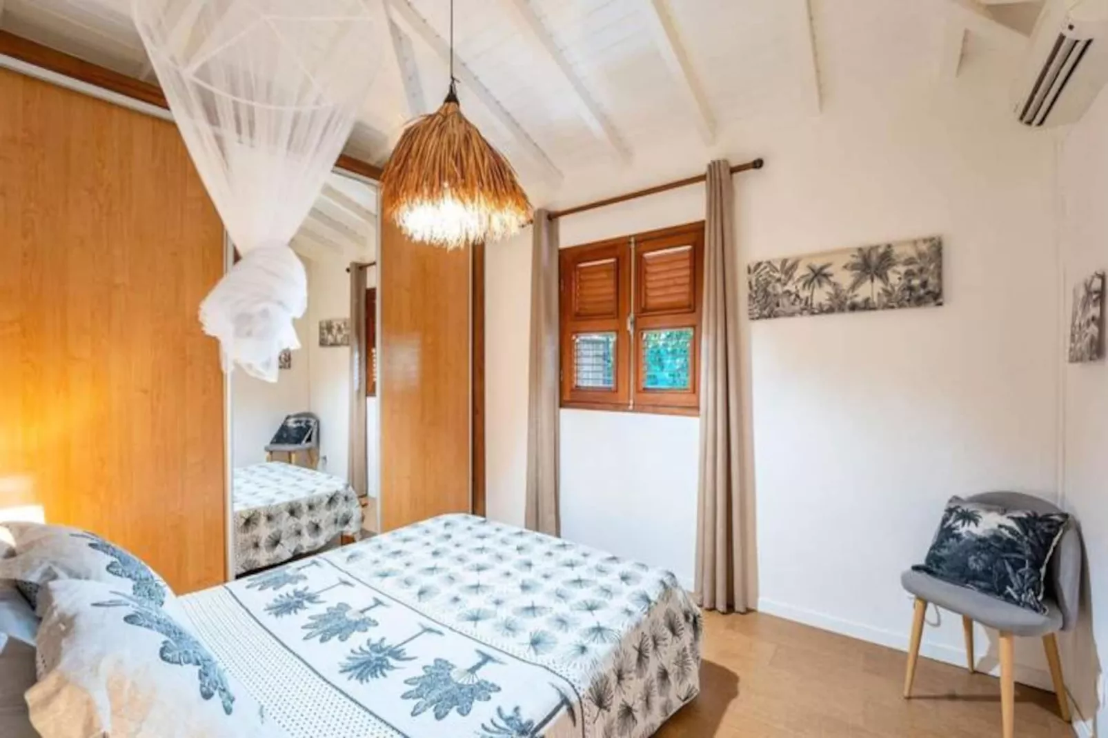 Villa Ma Vie La-Image-tags.