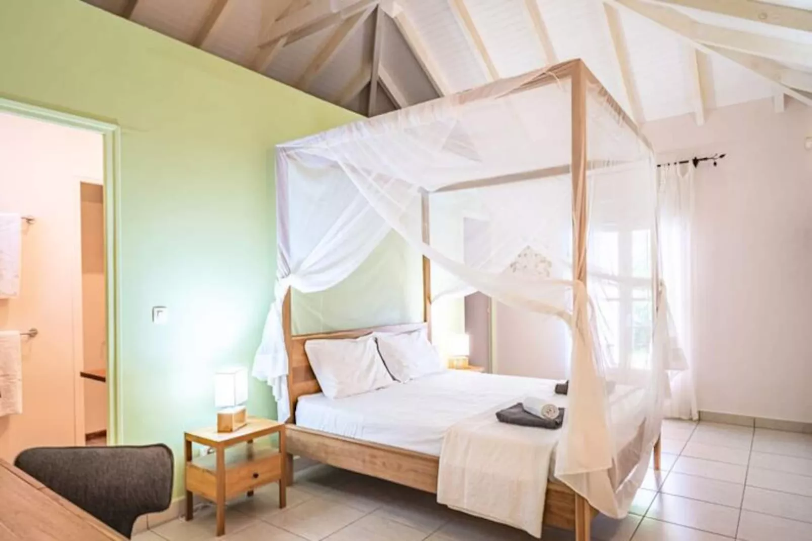 Villa Gwada-Image-tags.