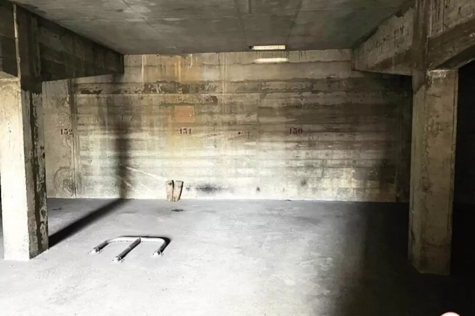 🌟 L'el&eacute;gance - Vue D&eacute;gag&eacute;e - Balcon - Parking-Image-tags.