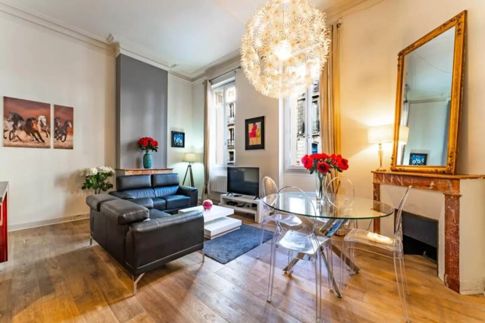 Magnifique  Appartement Au C&oelig;ur Du Quartier Historique Saint-michel-Ambiance