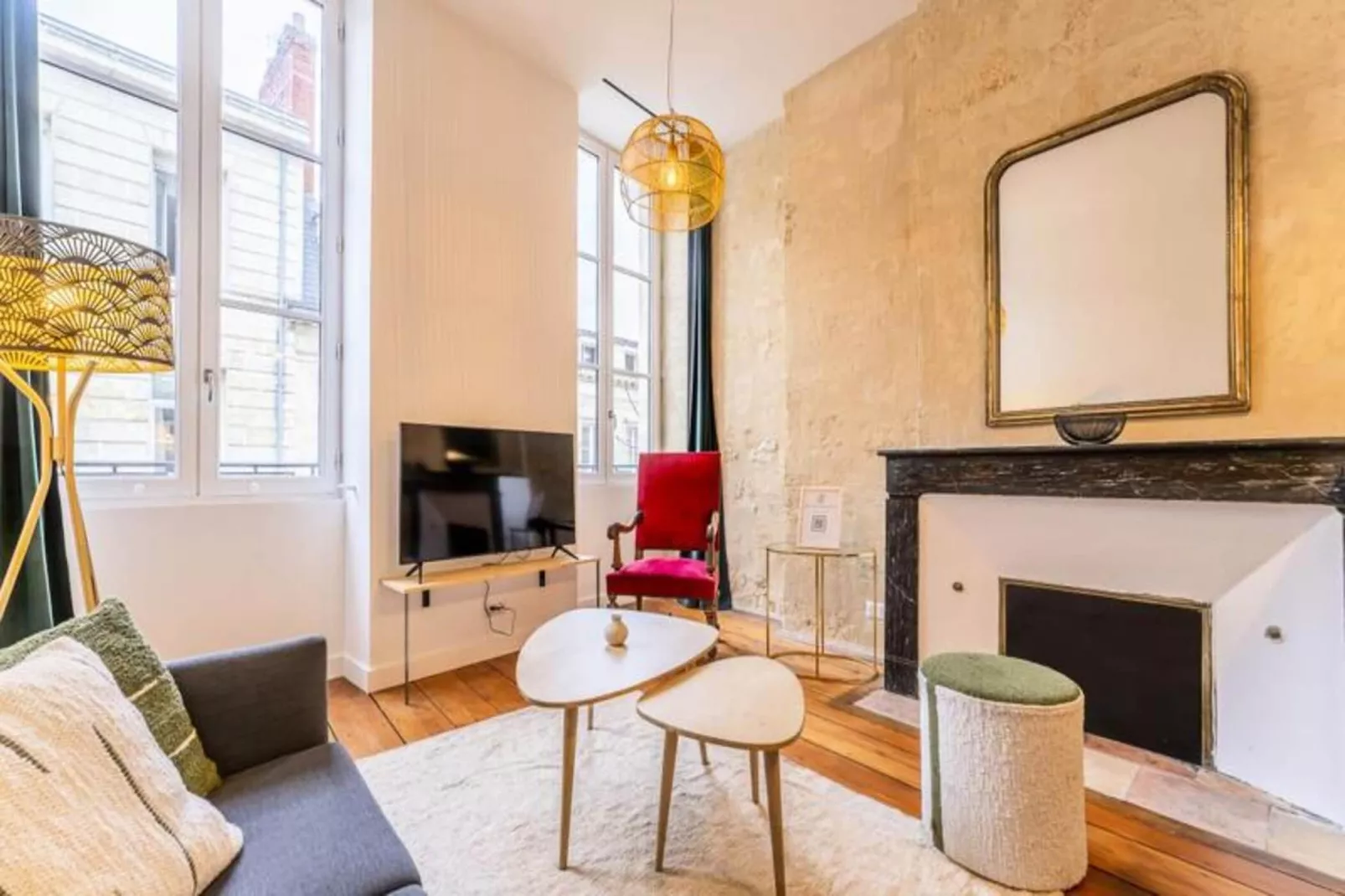 Charmant Et Rayonnant Appartement De 55 M&sup2; Situ&eacute; Dans Le Coeur De Bordeaux-Palier