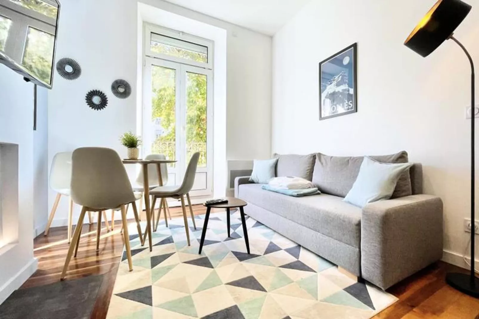 Le Cadet 👨&zwj;👩&zwj;👦&zwj;👦| Jean Jaur&egrave;s |tram A, B E E | T2 Tout &eacute;quip&eacute;-Salon