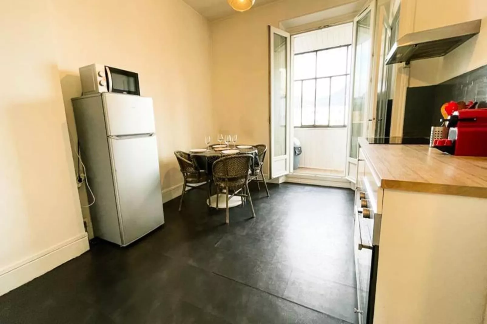 Pretty Light In Grenoble ☀ T2-Dining room