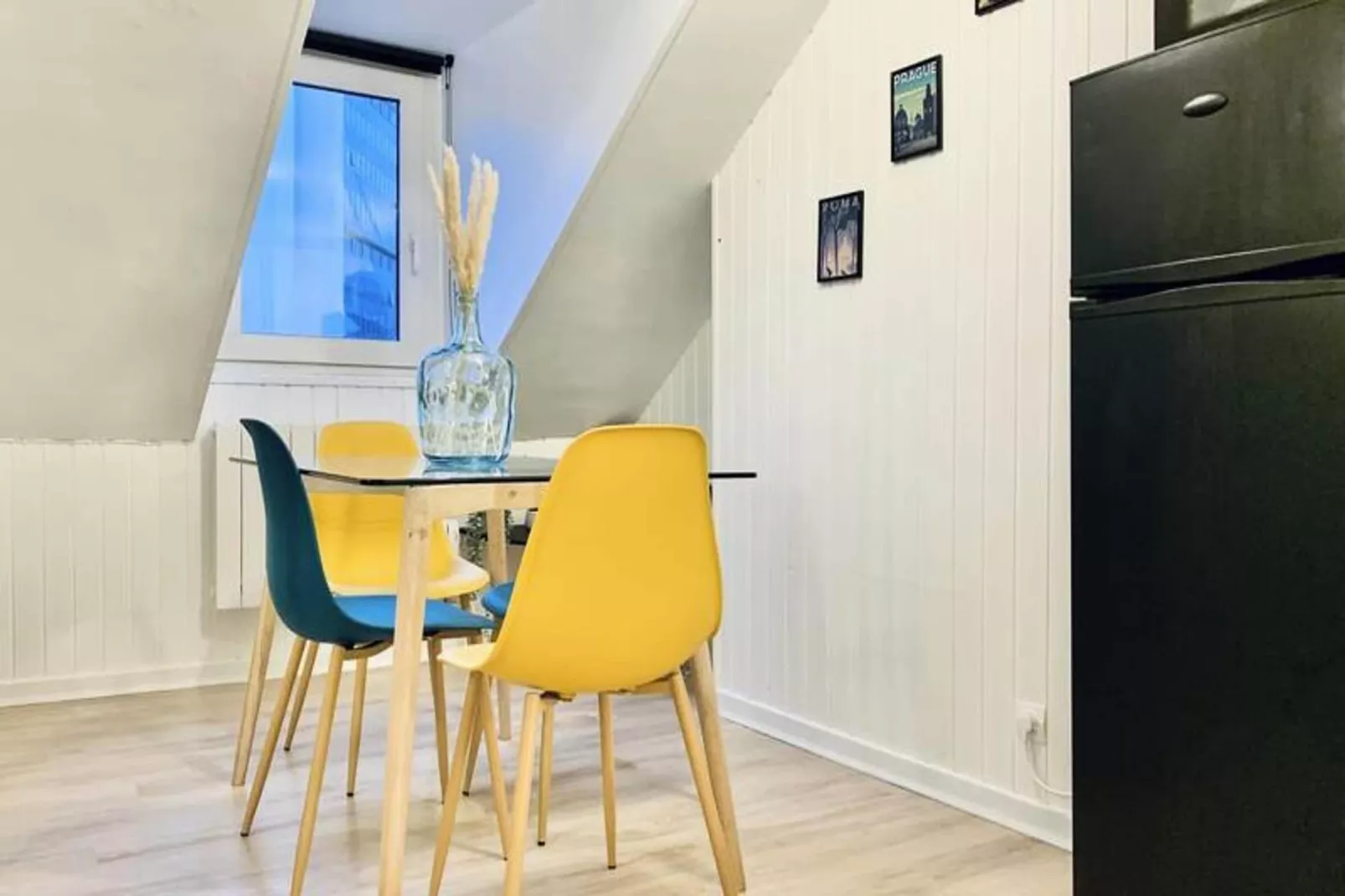 Studio Hypercentre 🌼-Dining room