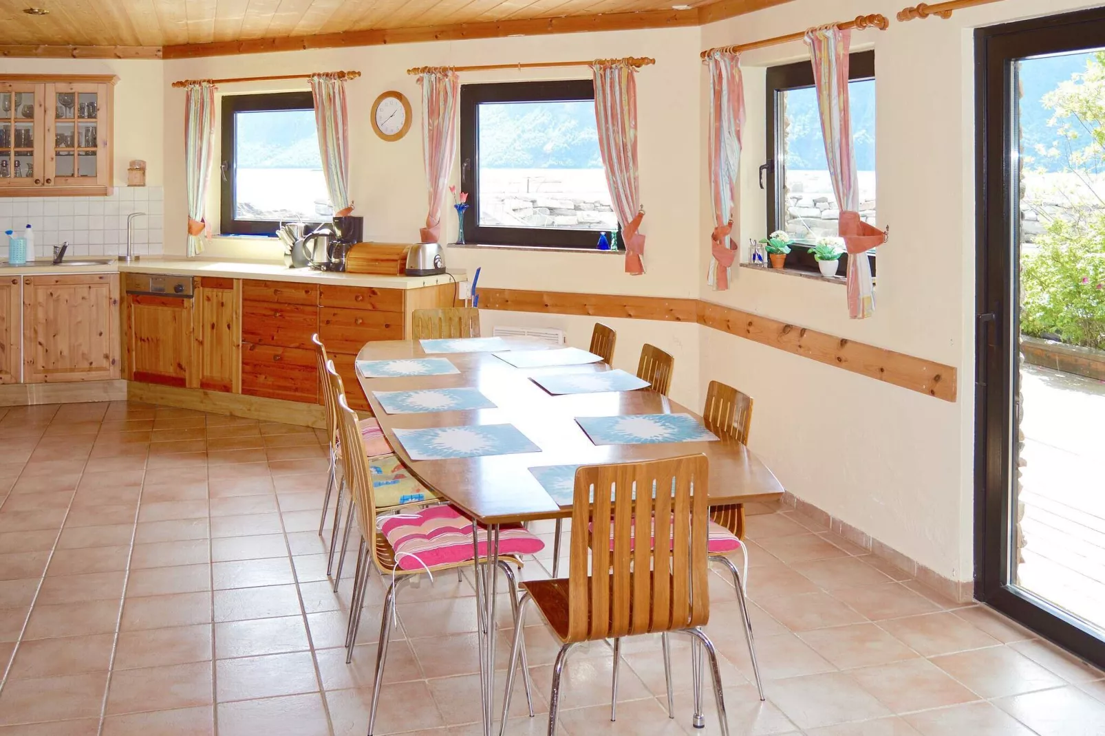 STRANDLOVEN ANNEKS-Indoor
