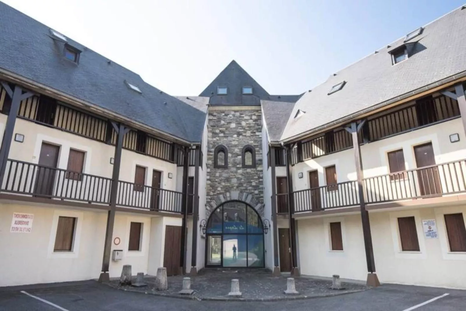 Résidence Village Des Thermes-Vue d'été