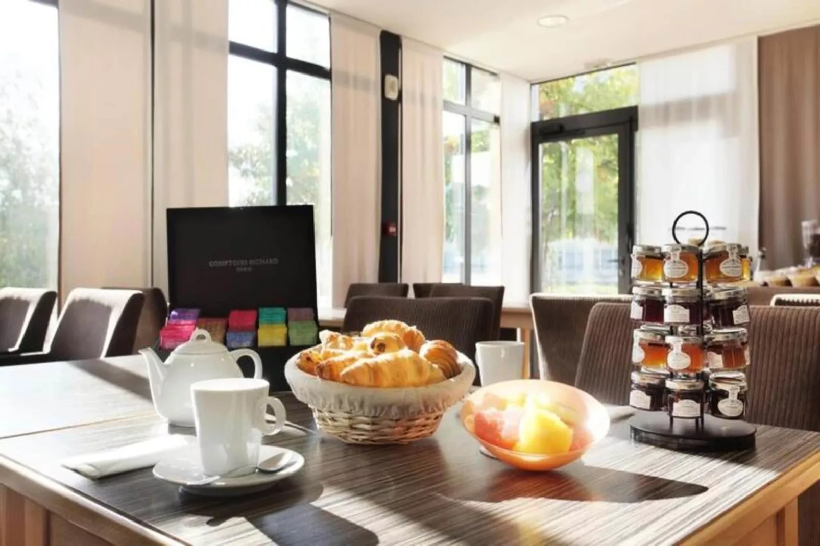 Appart'hôtel Odalys City Bioparc-Exterior in summer