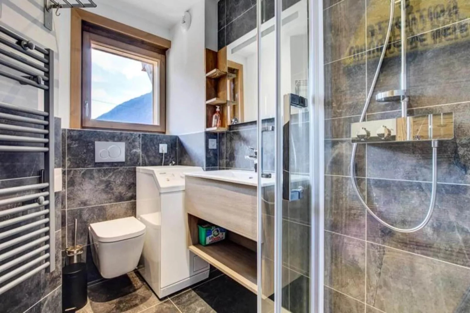 Résidence Frenes Blancs-Exterior in summer