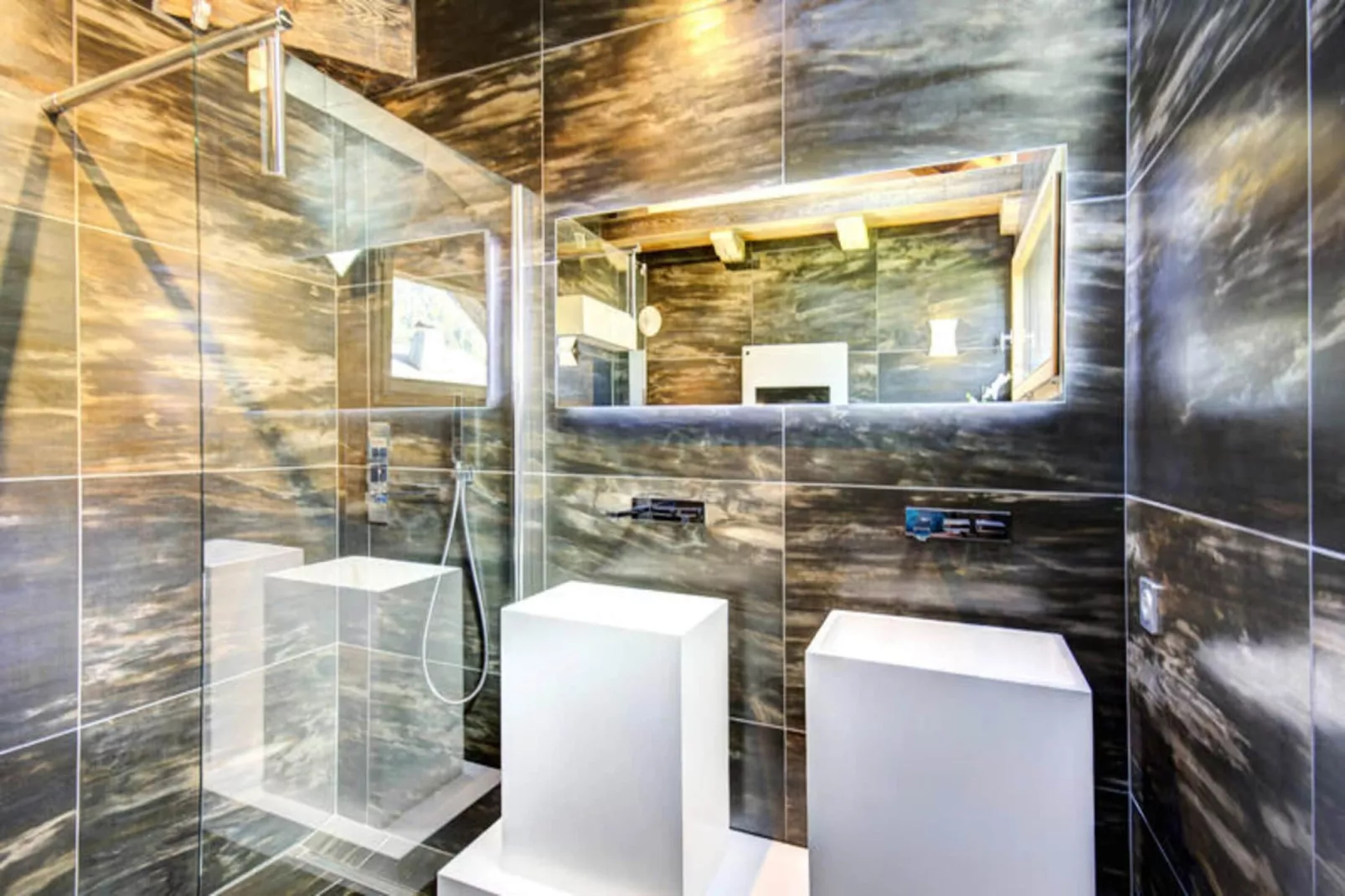 Résidence Lolana-Bathroom