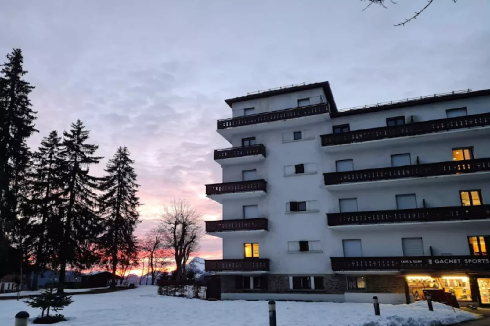 Résidence Amethyste-Zones été à 1 km