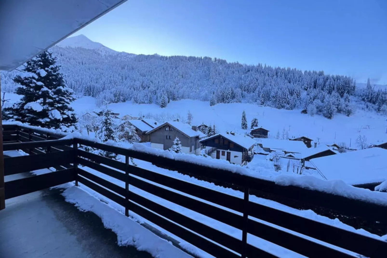 Chalets à La Clusaz-Zones hiver à 1 km