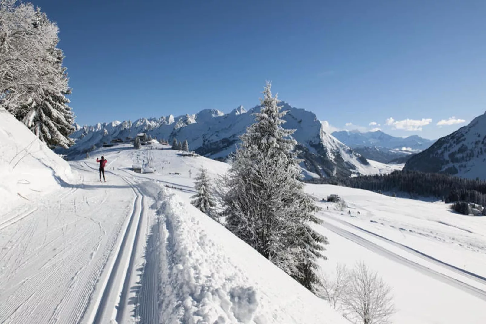 Appartements à La Clusaz-Zones hiver à 5 km