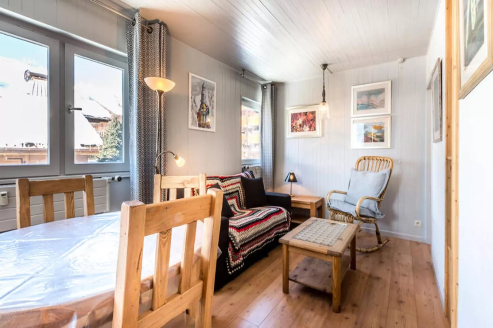 Résidence Bison-Dining room