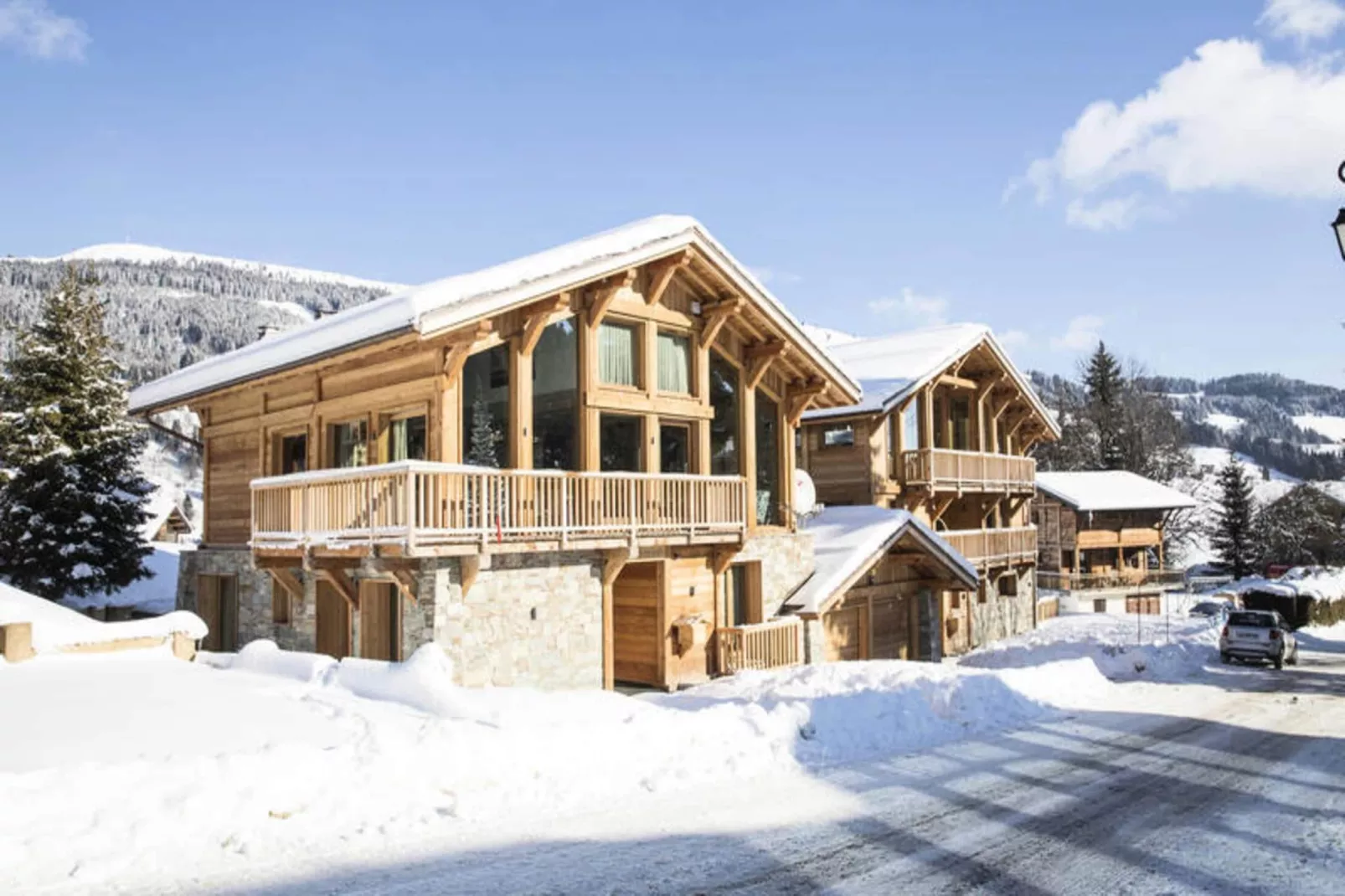 Résidence Explorer Meleze-Exterior in summer