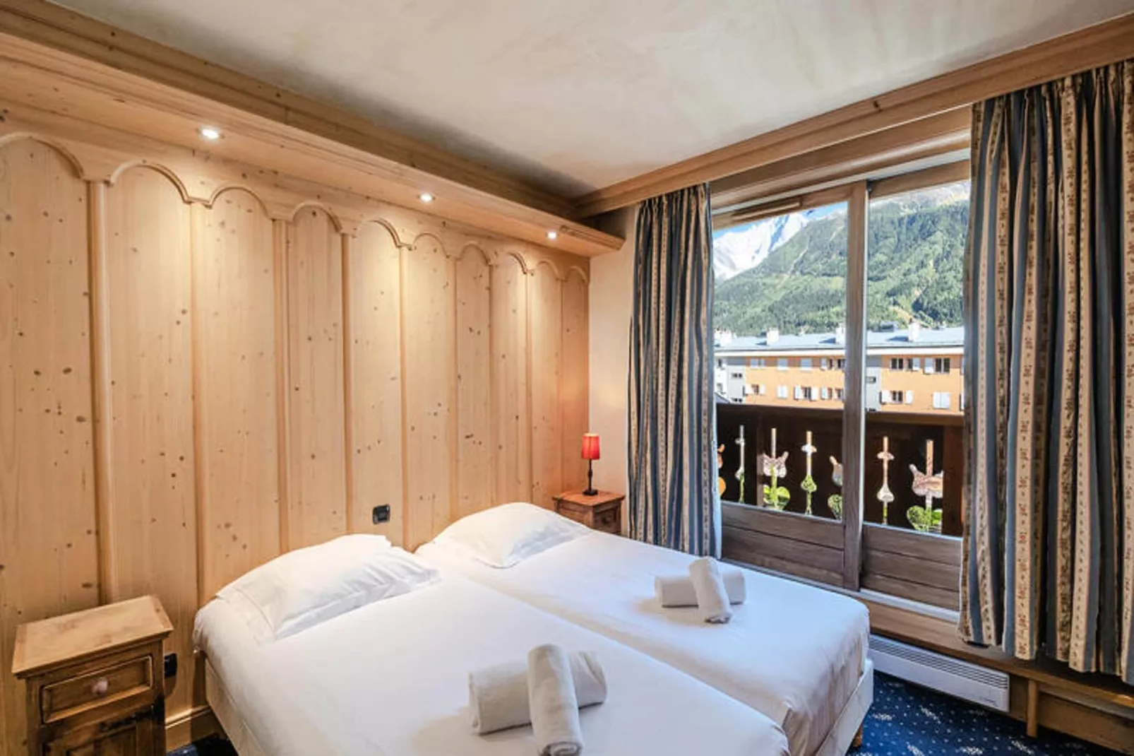 Chalets Du Savoy-Bedroom