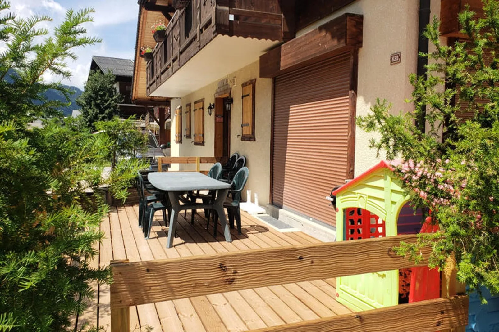 Appartements à Morzine-Gardens in summer