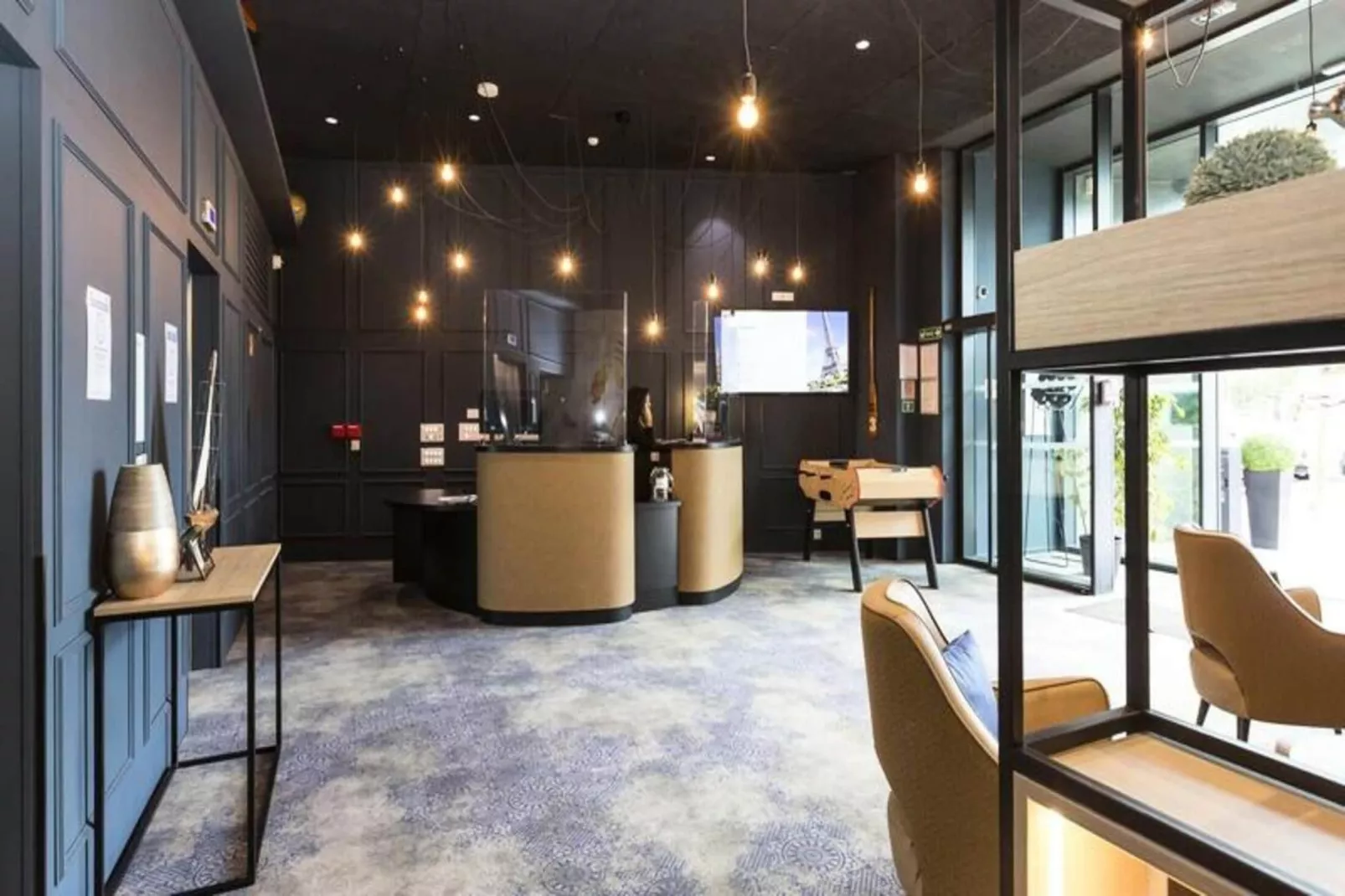 Appart'hôtel Odalys Paris XVII-Exterior in summer