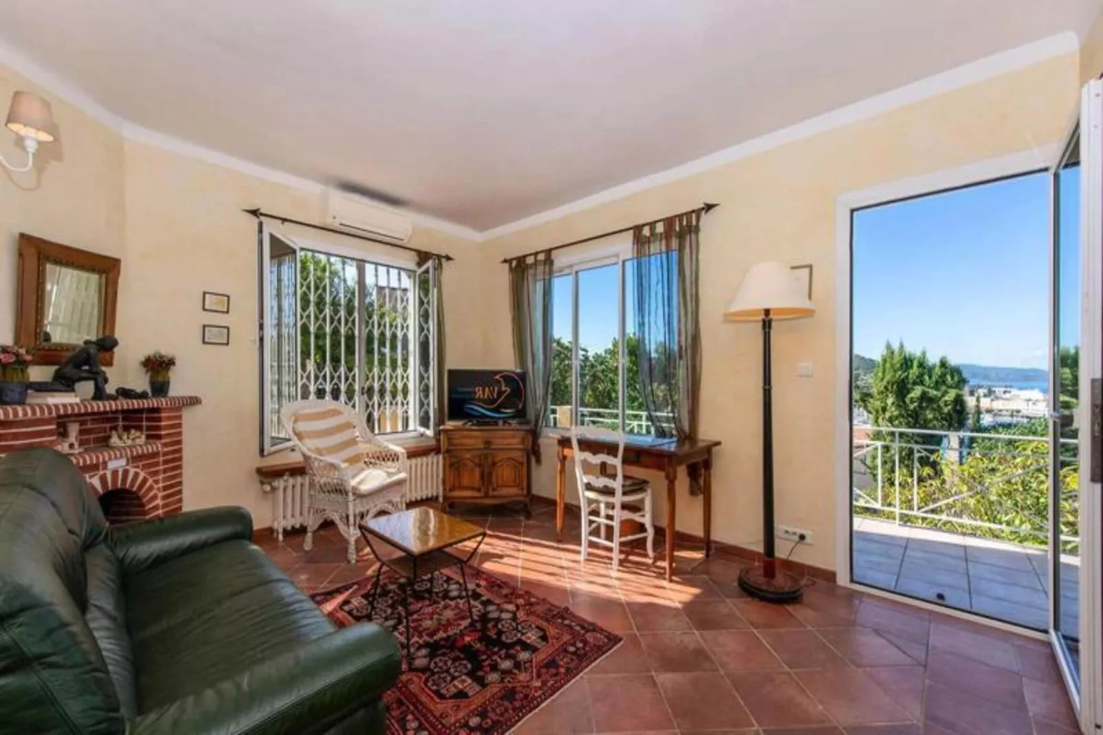 Résidence 030-st Mandrier Sur Mer - Exterior in summer