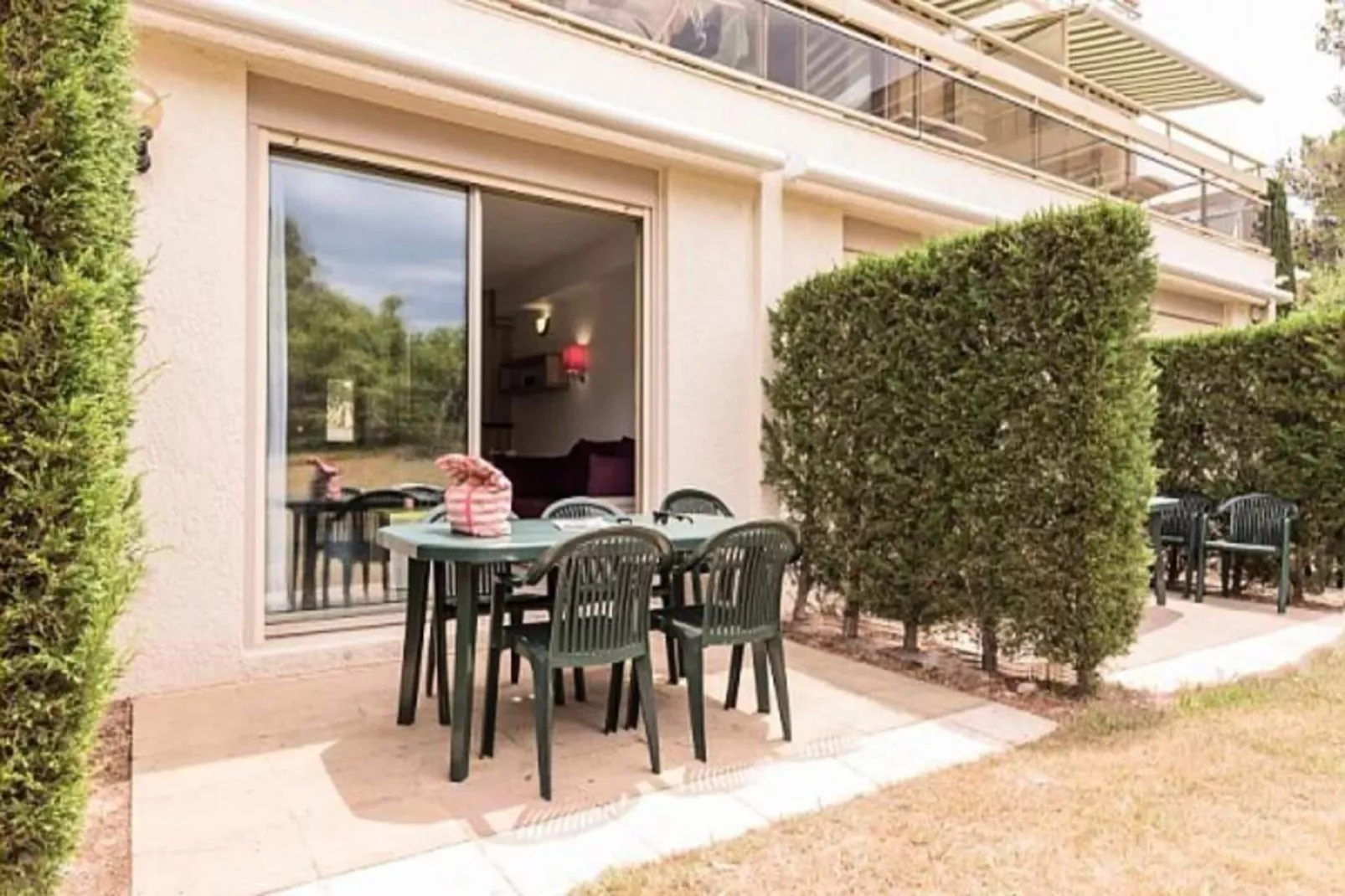 Résidence Pierre & Vacances La Corniche d'Or-Flur