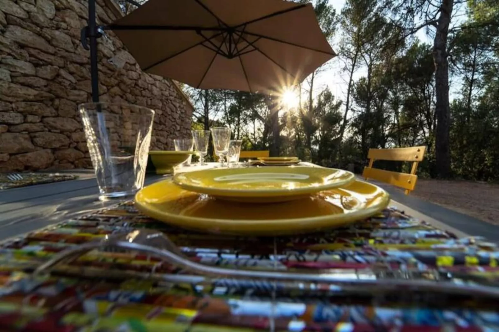 Maison Avec Vue Et Piscine Chauff&eacute;e &agrave; Roussillon-Image-tags.