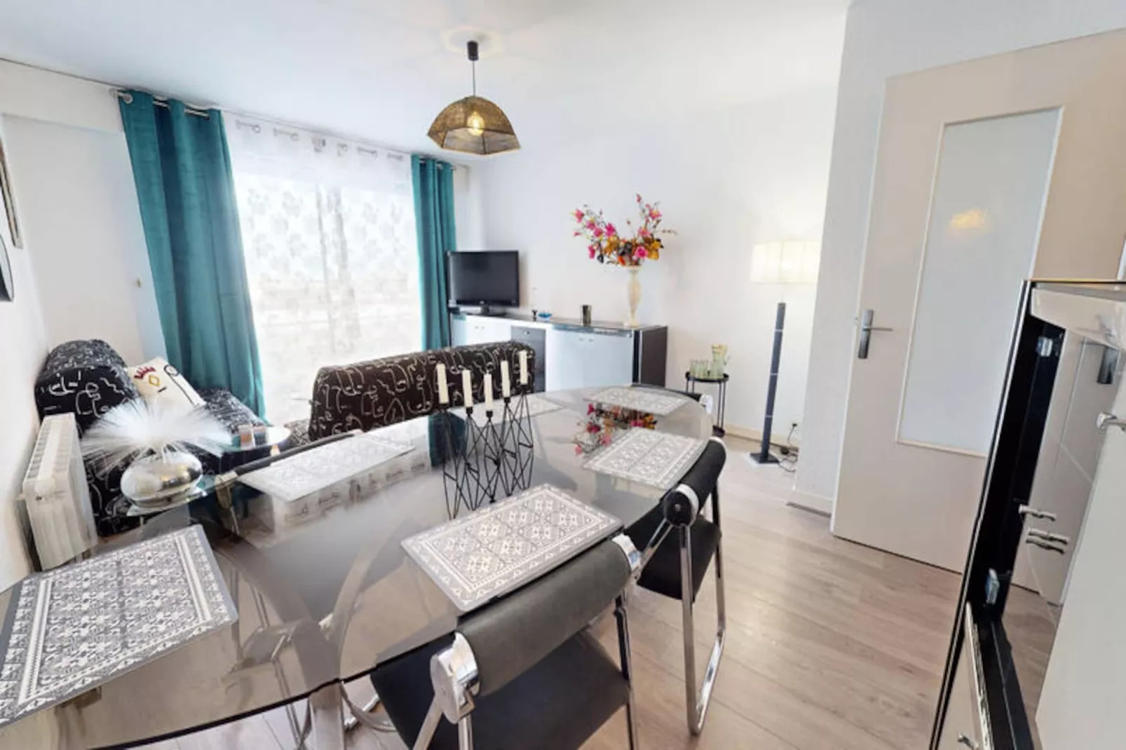 Appartements à Saint-Gilles-Croix-de-Vie-Image-tags.