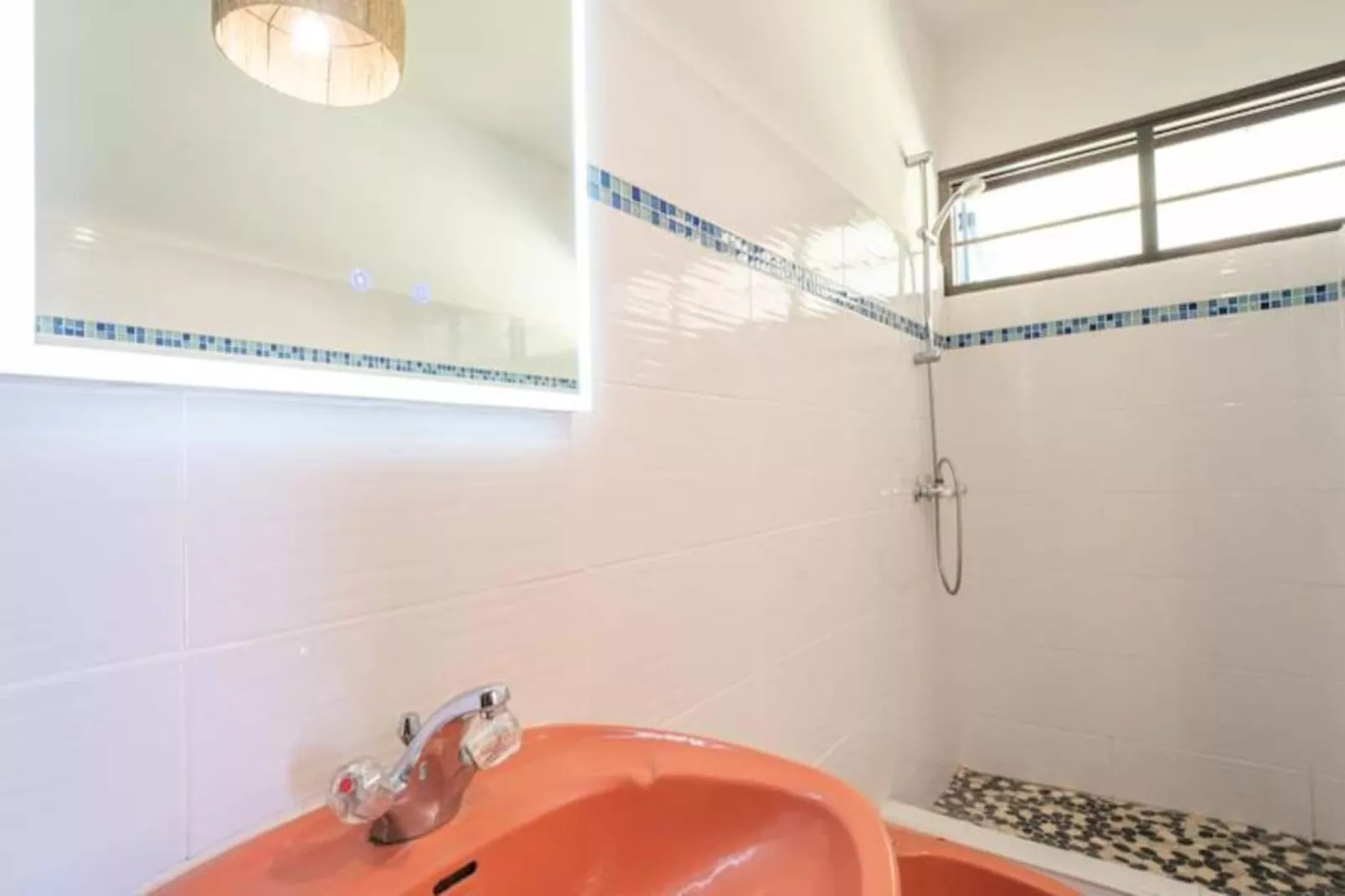 Villa Blue Horizon-Image-tags.