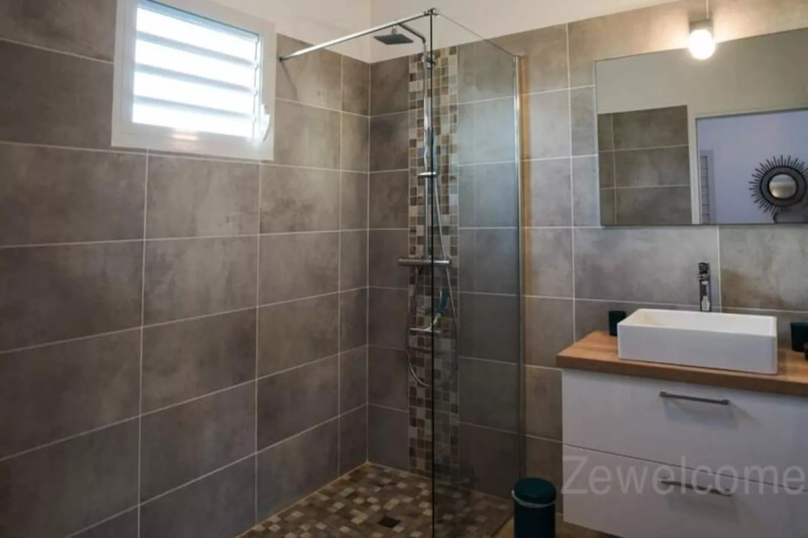 Villa Corossol-Image-tags.