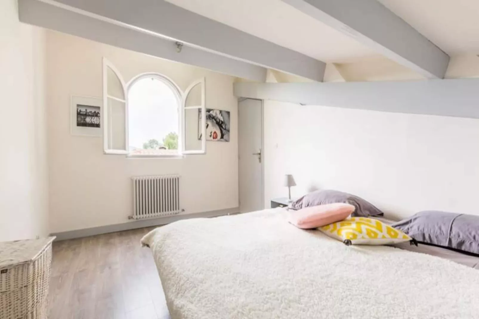 Superbe Villa Avec Vue, Entre Aix En Provence Et Luberon-Image-tags.