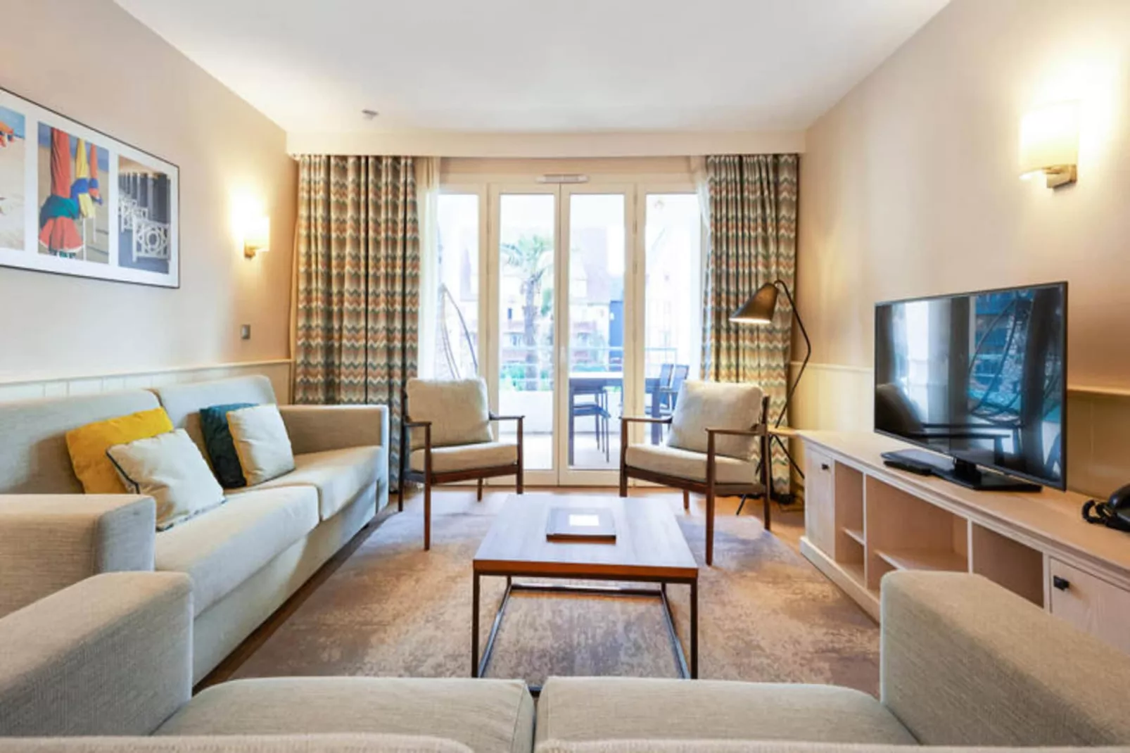 Résidence Presqu'Ile de la Touques-Außenbereich Sommer