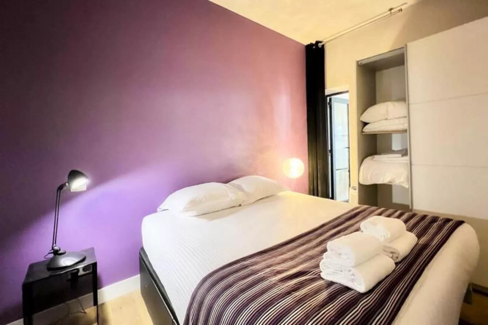 Magnifique Appartement 2 Chambres Avec Vue Sur La Garonne-Bedroom