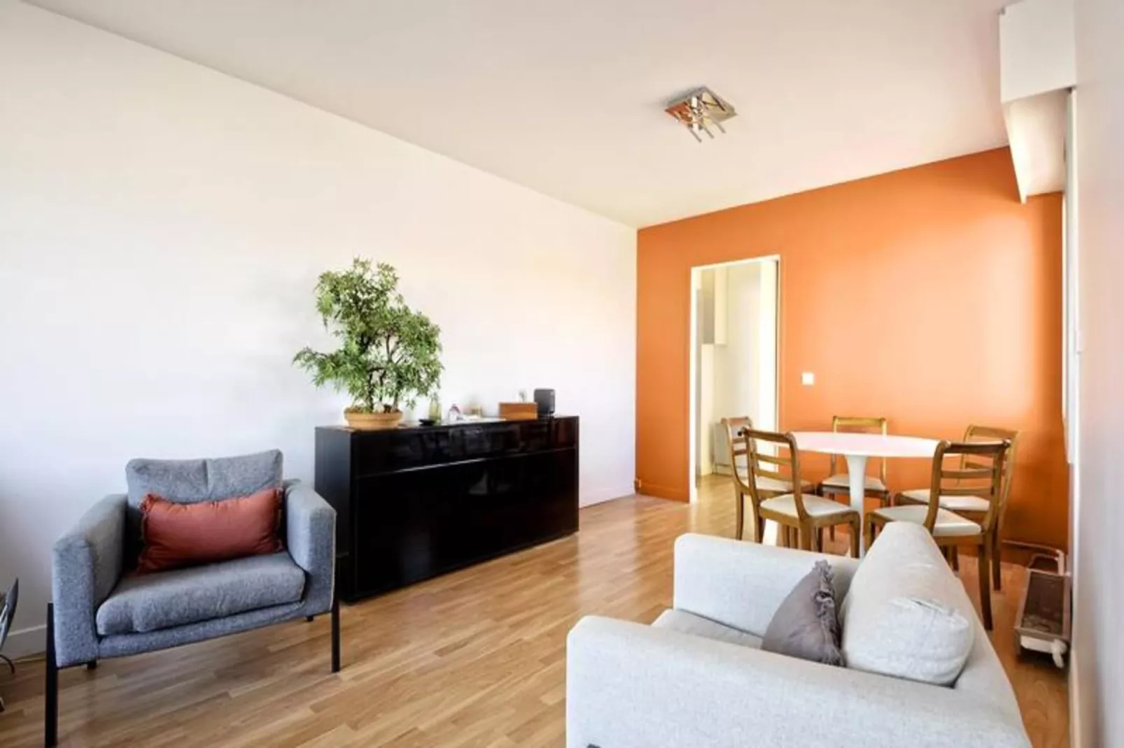 Résidence Les Perlières-Außenbereich Sommer