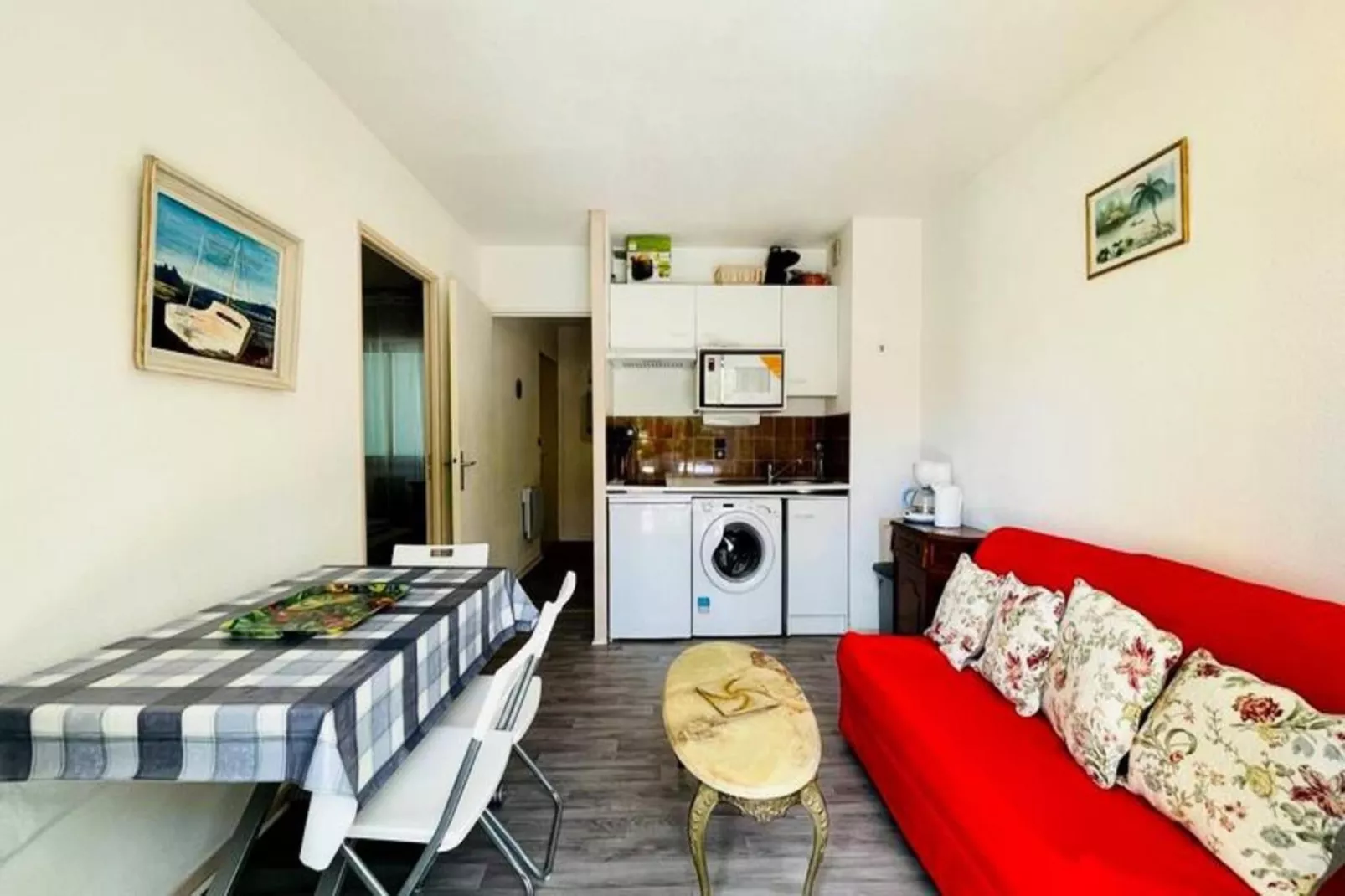 Résidence La Croisette-Exterior in summer