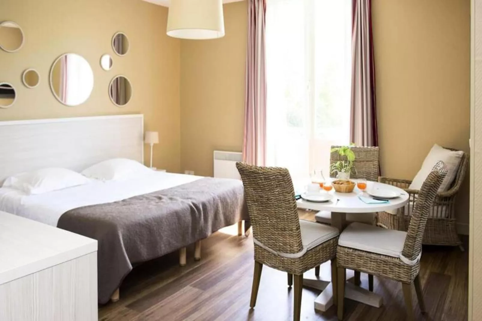 Résidence Villa Régina - Vacances Bleues-Außenbereich Sommer