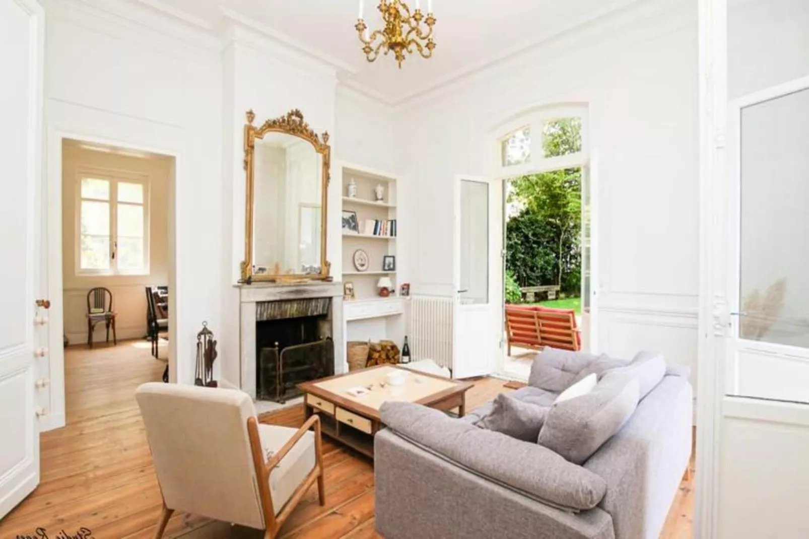 Villa Familiale R&eacute;nov&eacute;e &agrave; Arcachon &ndash; 6 Ch, 4 Sdb, Entre 8 &agrave; 10 Pers-Ambiente