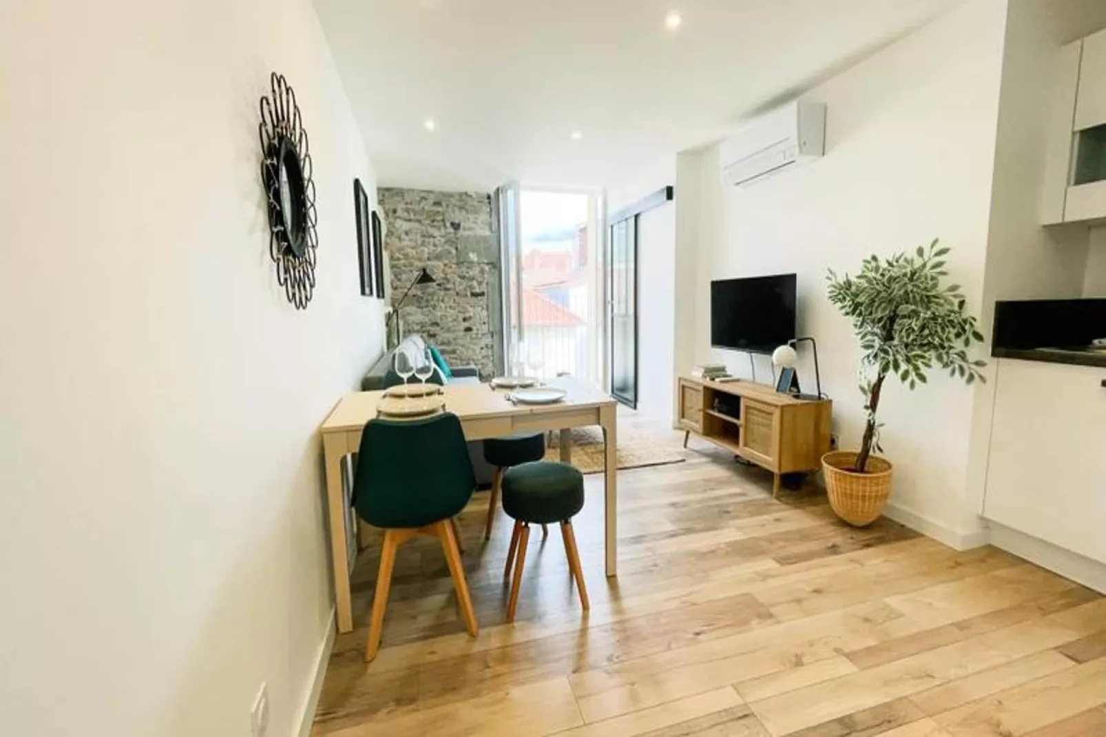 Le T2 Lumineux En Hyper-centre Pi&eacute;ton 🌞-Salle à manger