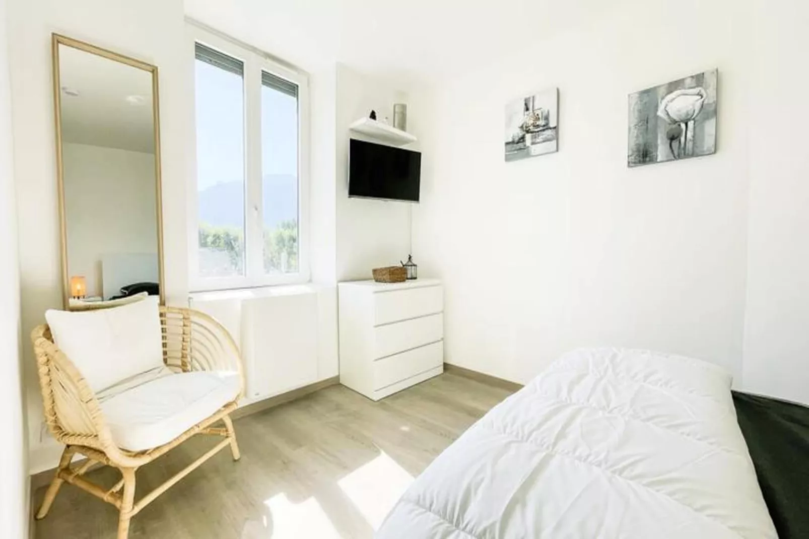 Le Duplex 🌞 Calme & R&eacute;nov&eacute;|-Chambre