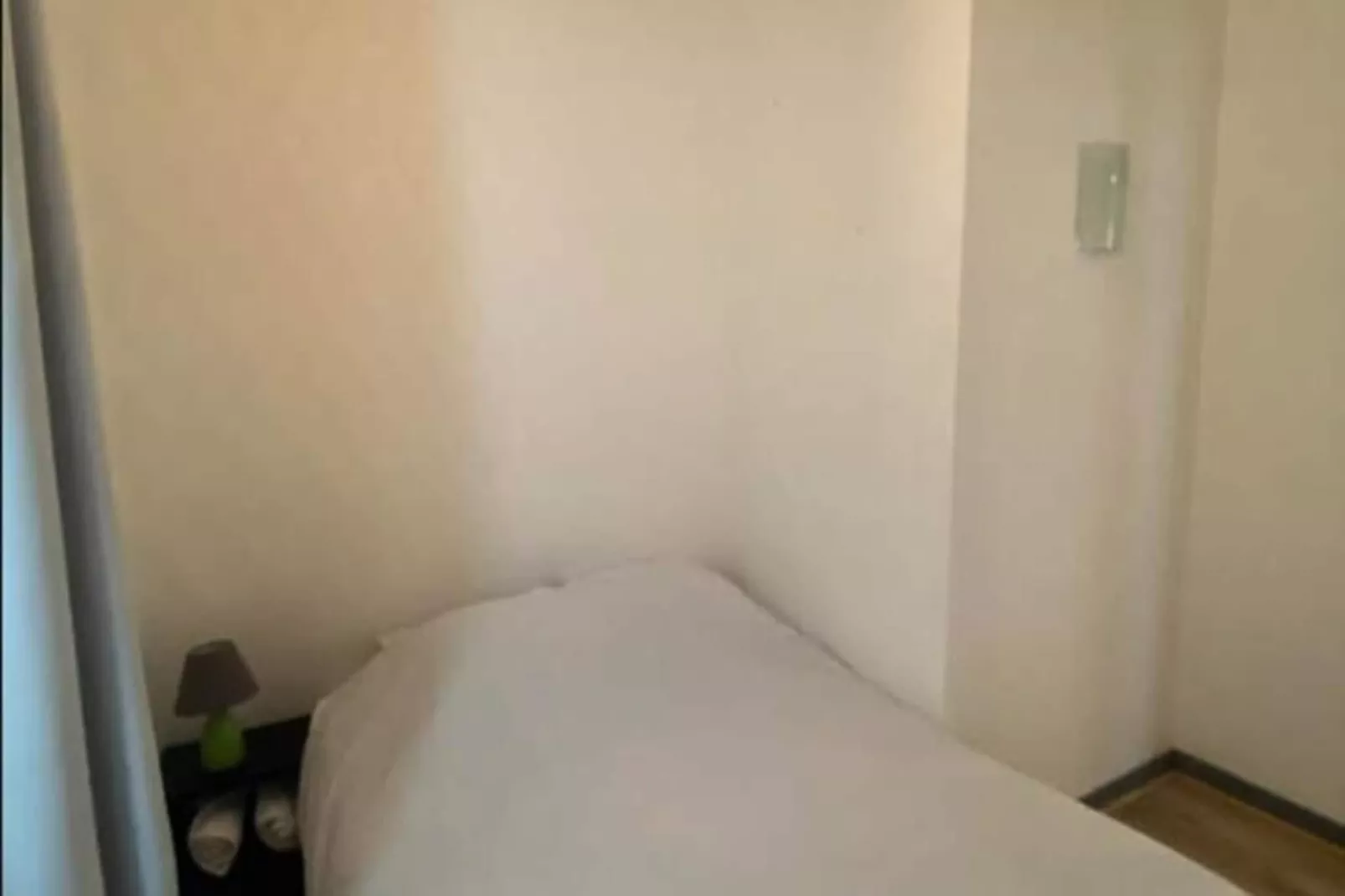 | La Gare Aux 400 Couverts 🚅 | Gare, Gem, Tramway-Chambre