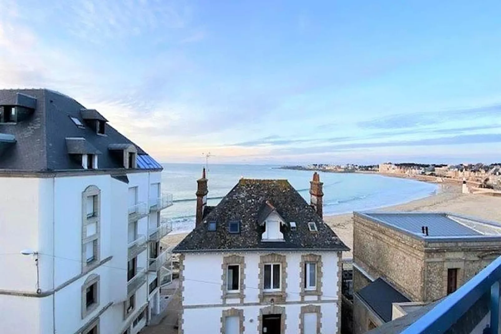 Résidence Hauts Port Maria-View in summer