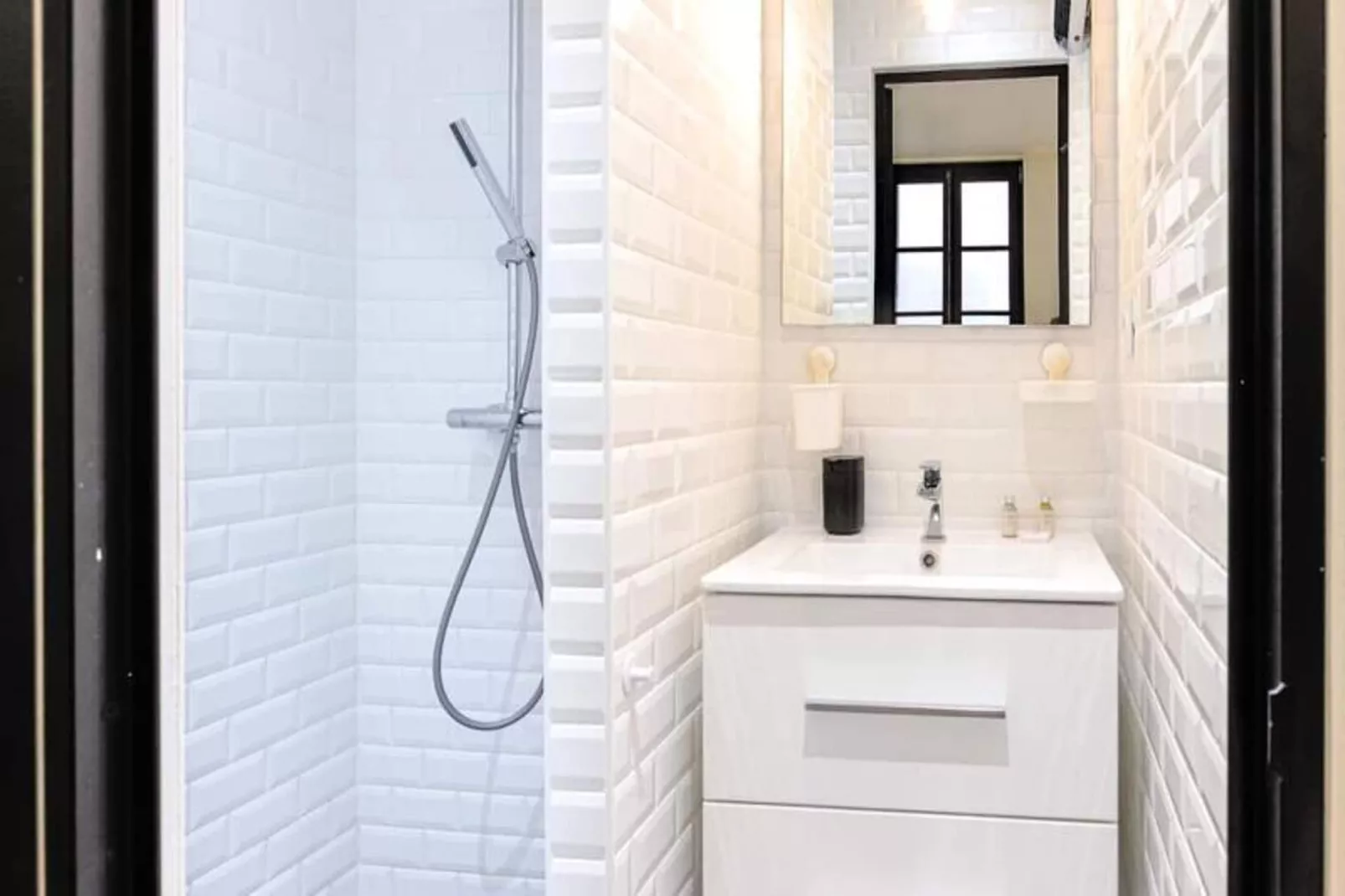 Superbe Maison Au Coeur De La Ville &agrave; Deux Pas De La C&ocirc;te Des Basques-Badezimmer