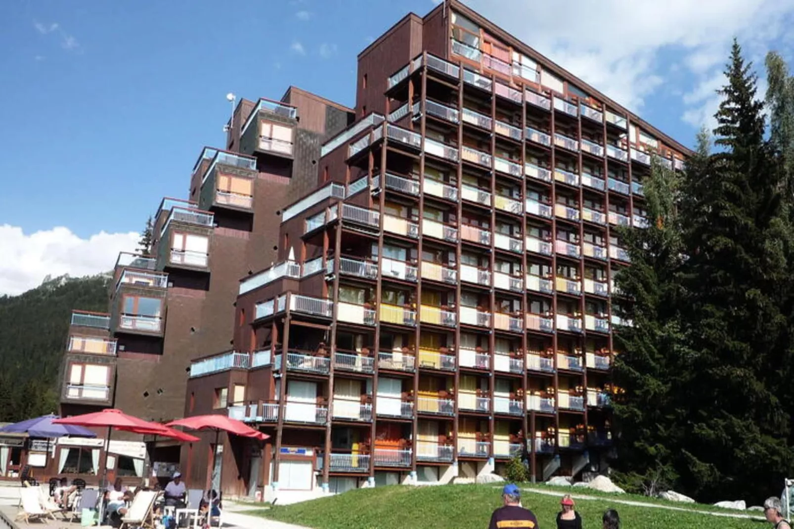 Résidence Belles Challes - Exterior in summer