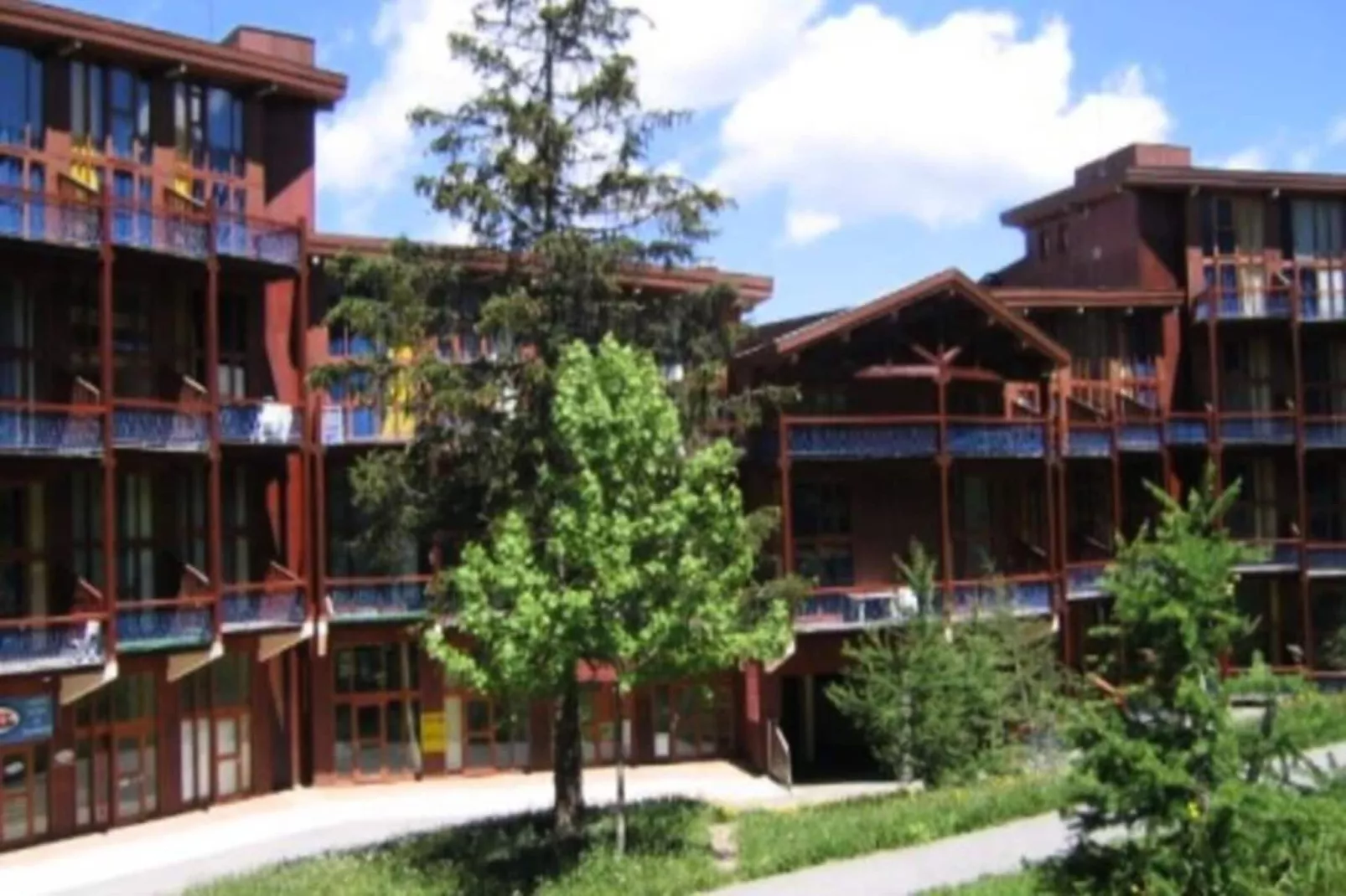 Résidence Aiguille Grive Bat Ii - Exterior in summer