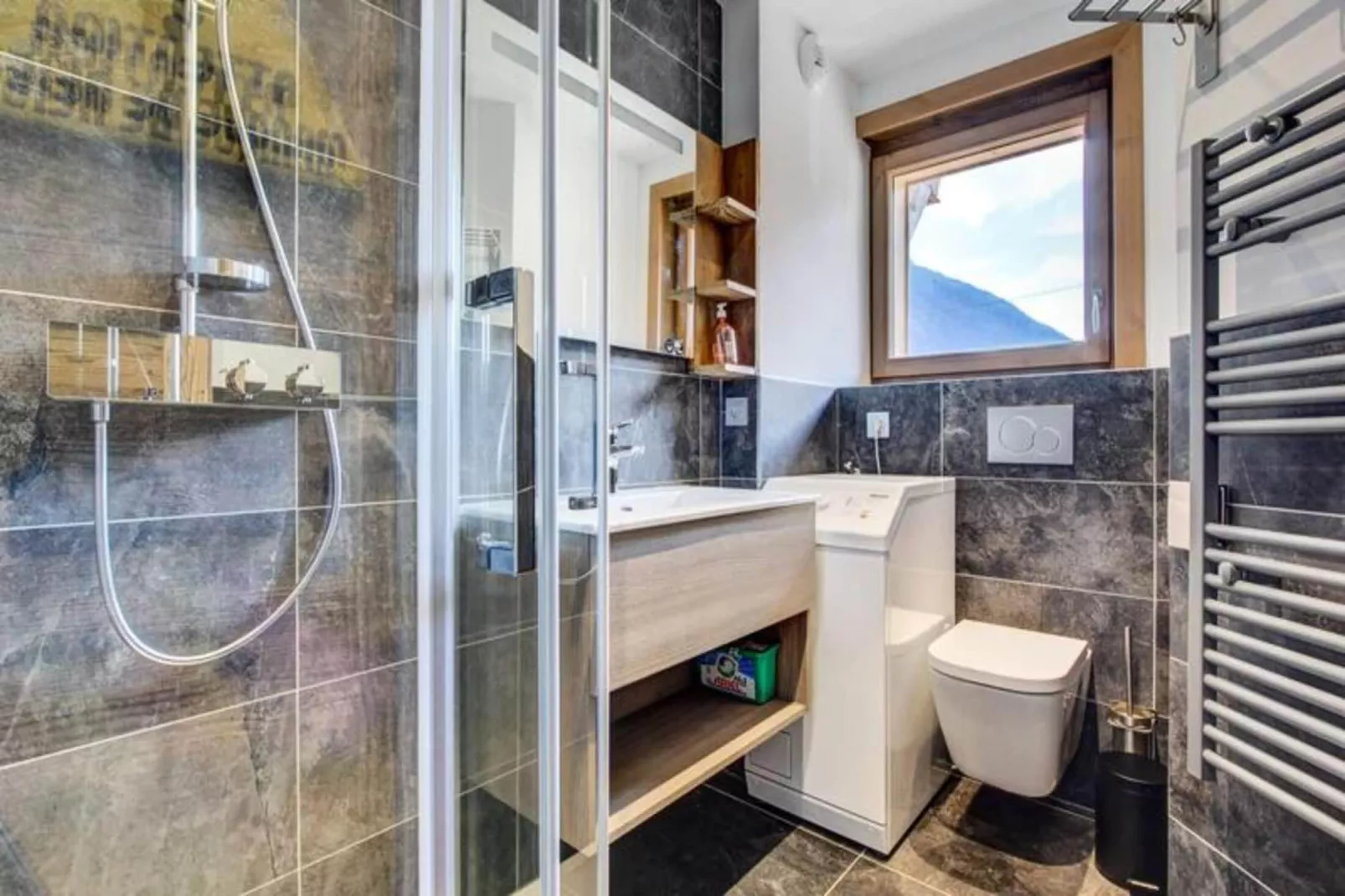 Résidence Frenes Blancs-Exterior in summer