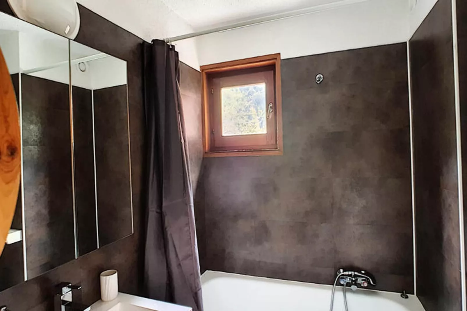 Appartements à Saint Jean d'Aulps-Badezimmer